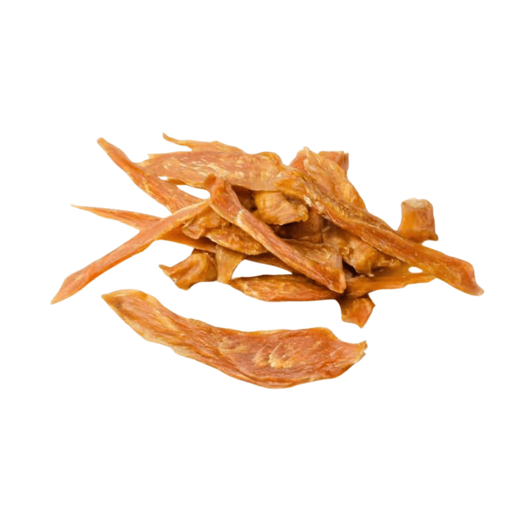 Kuivattuja ja paistettuja broilerin fileesuikaleita koiralle.