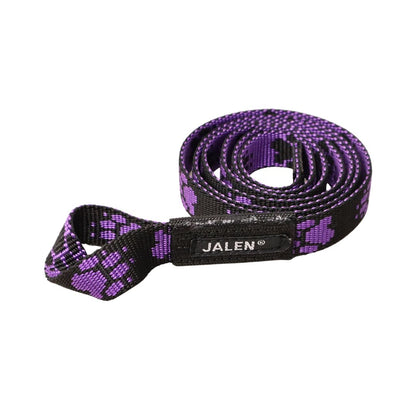 violetti-musta tassukuvioitu saalisliina koiran lelupalkkaukseen.