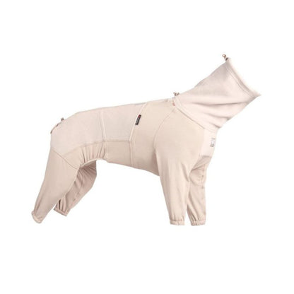 Beige koiran fleecehaalari joustavilla hihoilla, heijastimilla ja kiristysnyöreillä.